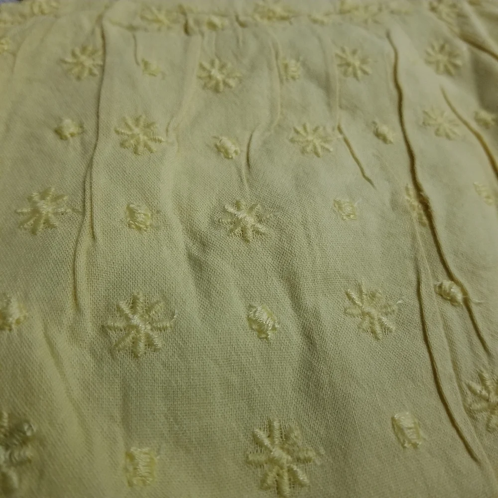 Old Navy Yellow floral flutter sleeve dress Size 6-12 mo NWT